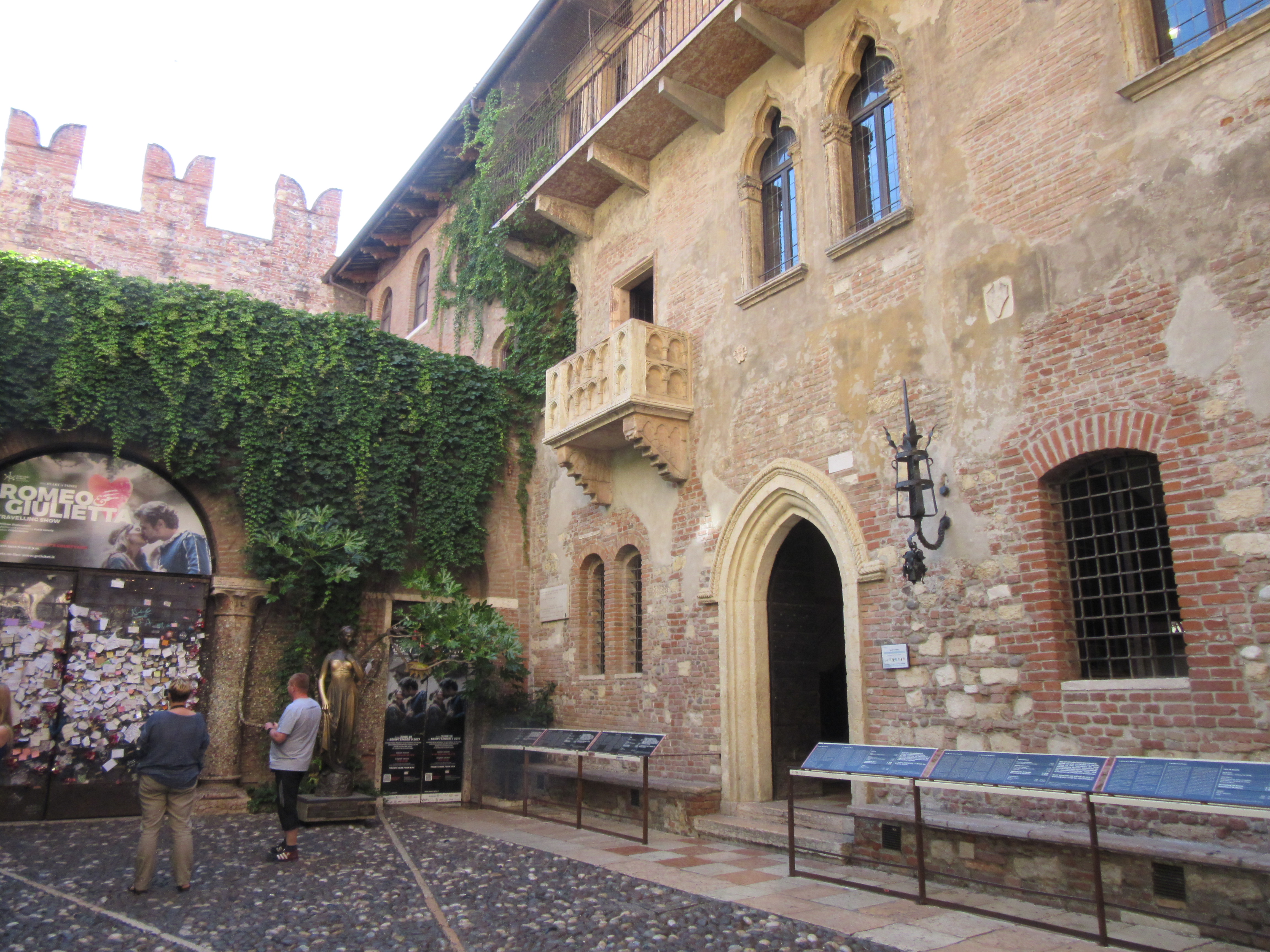Casa di Giulietta, verona, veneto, cineturismo, location, via cappello, shakespeare, romeo, balcone, nereo costantini