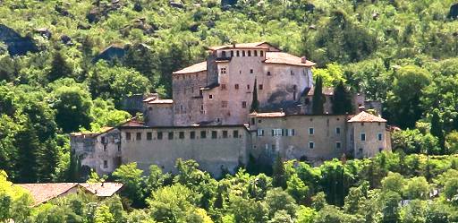 Castel Pietra,calliano,trento,trentino,cineturismo,location,pietra castle,medieval,tower,sala del giudizio,affreschi