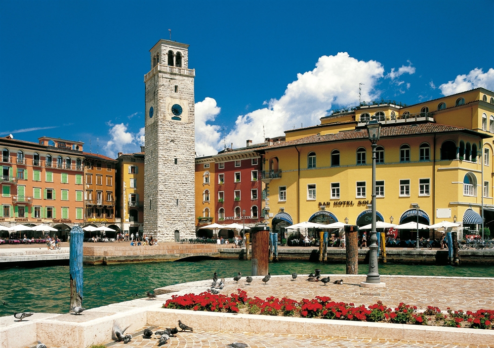 Piazza Catena,Riva del Garda,location,cineturismo,trento,trentino,porto,lago di garda,garda lake