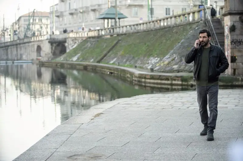 Edoardo Leo è Il Clandestino In Una Milano Dai Mille Volti Italy For Movies 